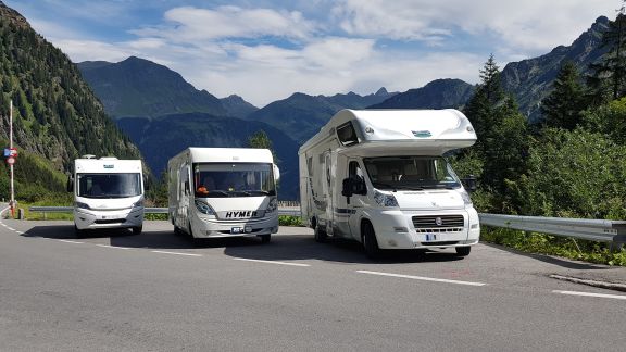 ¿Cuál es la velocidad máxima de una autocaravana de más de 3.500 kg?