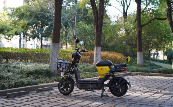 ¿Cuánto cuesta el seguro de un ciclomotor eléctrico?