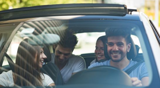 Mi hijo acaba de sacar el carnet de conducir, ¿puede conducir mi coche?