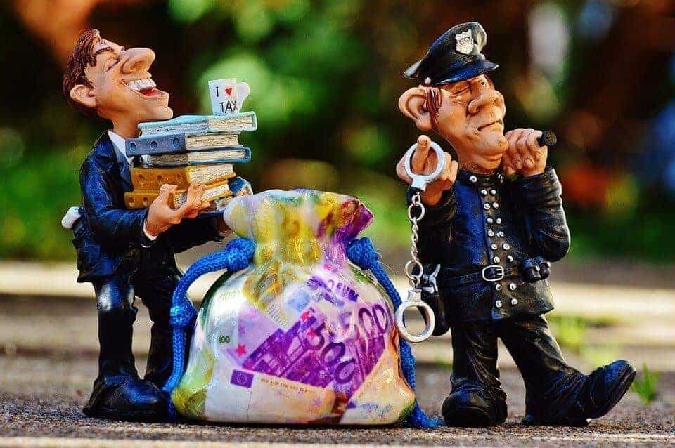 estafar al seguro
